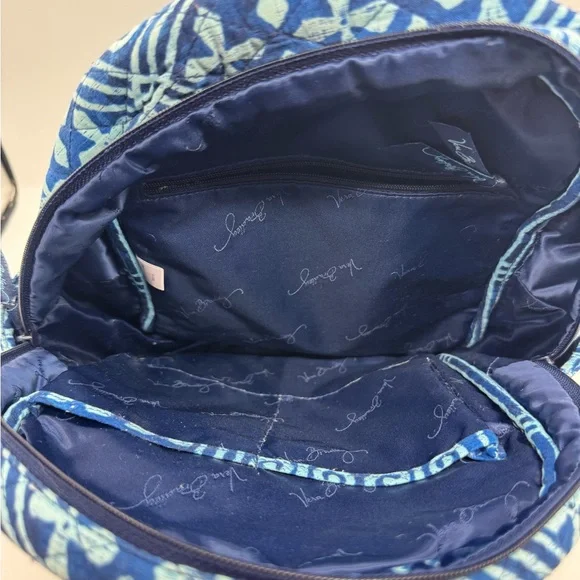 Vera Bradley blue Cuban Tiles small backpack - Picture 3 of 4
